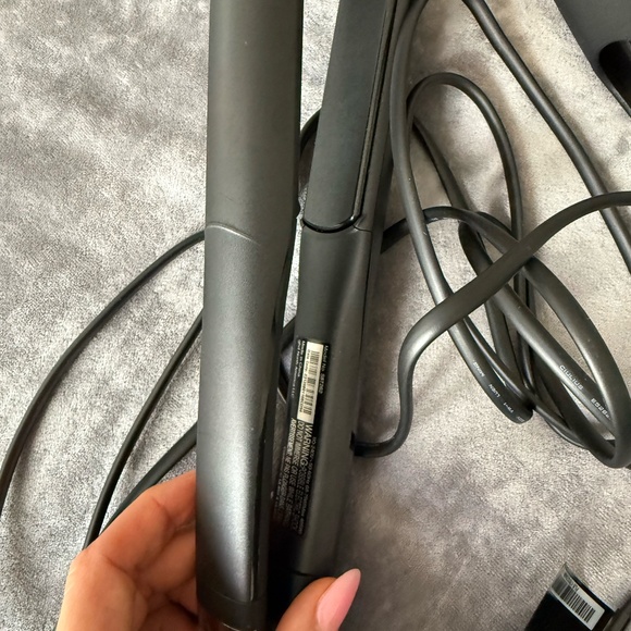 ghd Platinum+ Styler — 1” Flat Iron - Picture 4 of 6